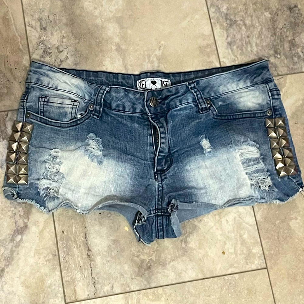 Short stretchy denim shorts size 9